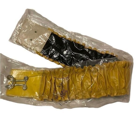 HOT IN HOLLYWOOD vintage belt yellow - Picture 1 of 4